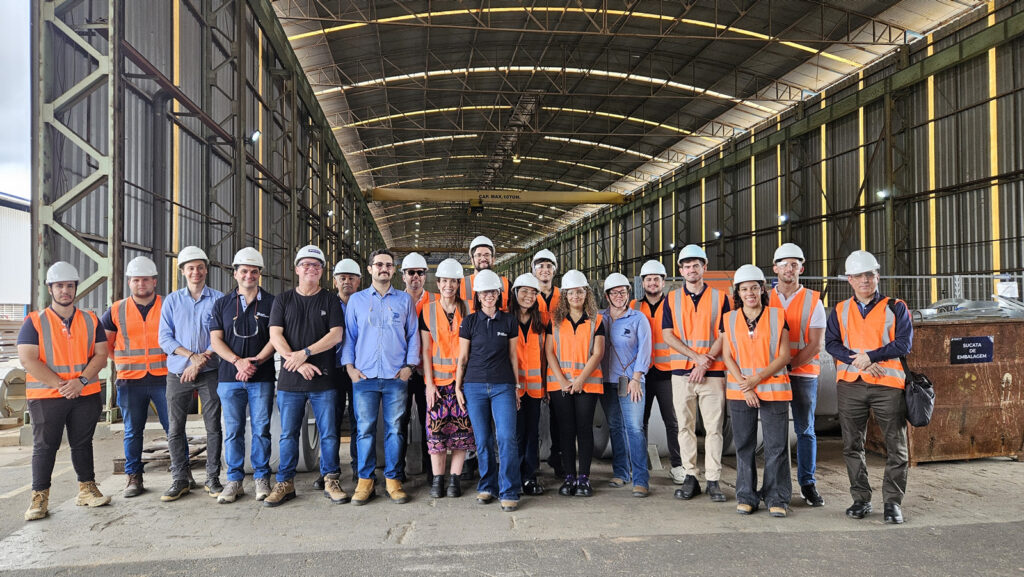 Sinduscon Jovem realiza visita técnica ao Grupo Projeart